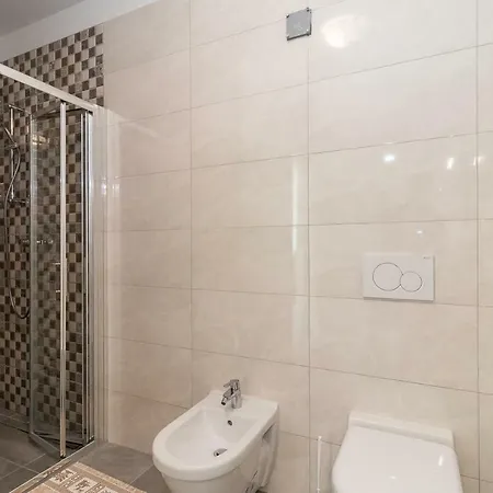 Apartment Aron